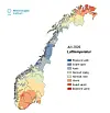 Fargelagt kart over Norge som viser avvik i lufttemperatur for juli 2026 med legend til høyre.